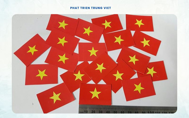 Sticker hình quốc kỳ Việt Nam truyền thống